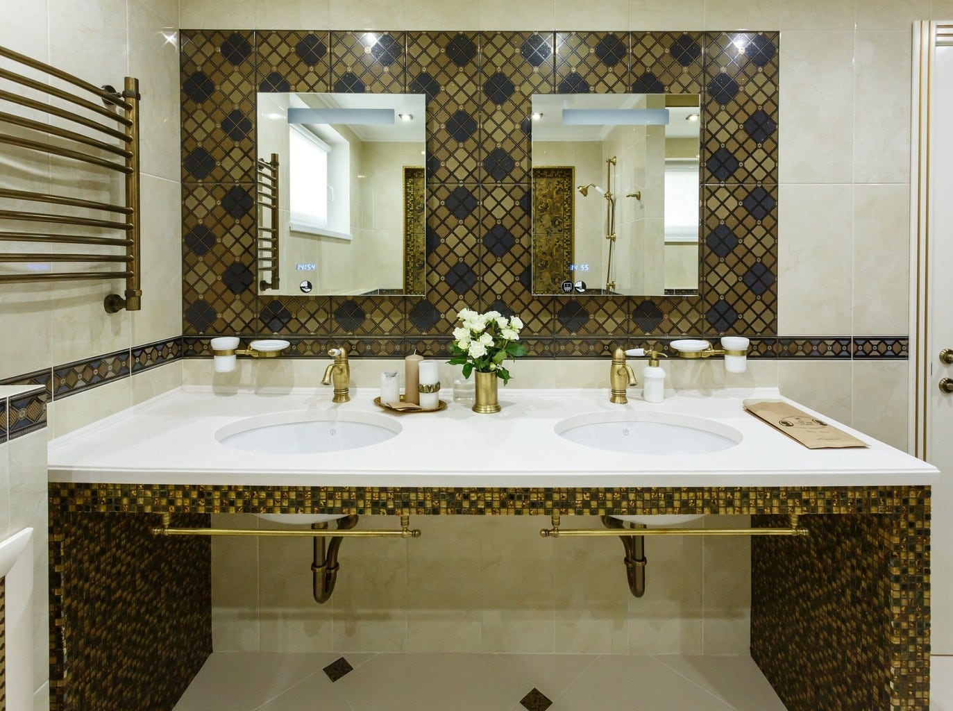 Автор А-СТУДИЯ, дизайнер АННА ИСУПОВА