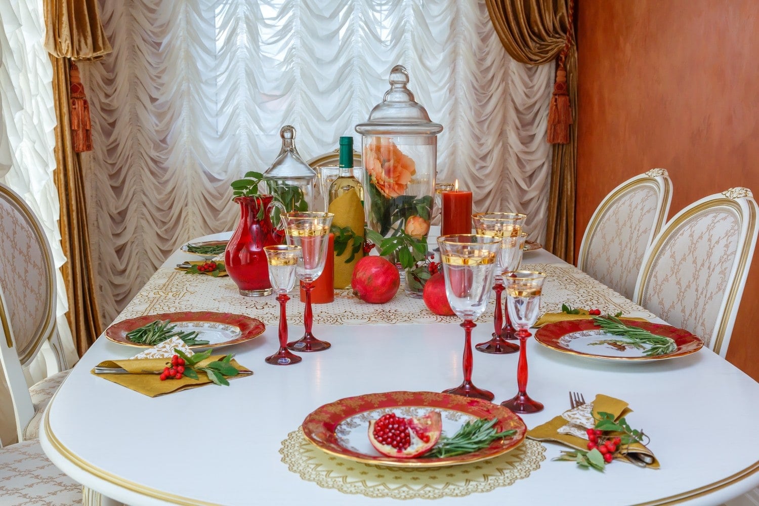 Автор А-СТУДИЯ, дизайнер АННА ИСУПОВА