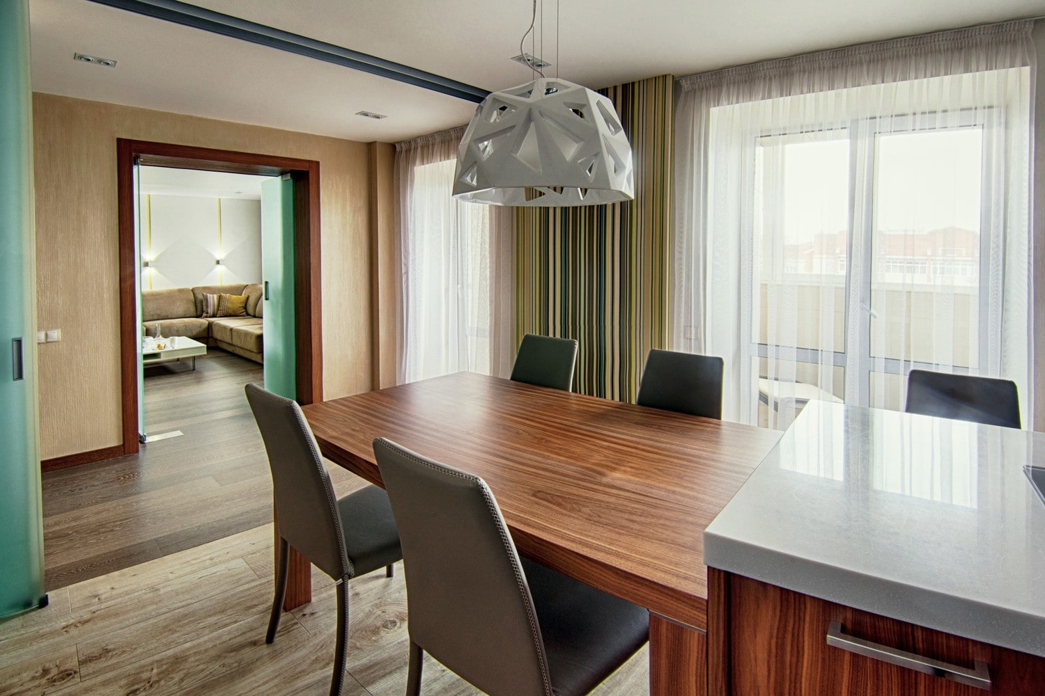 Автор А-СТУДИЯ, дизайнер АННА ИСУПОВА