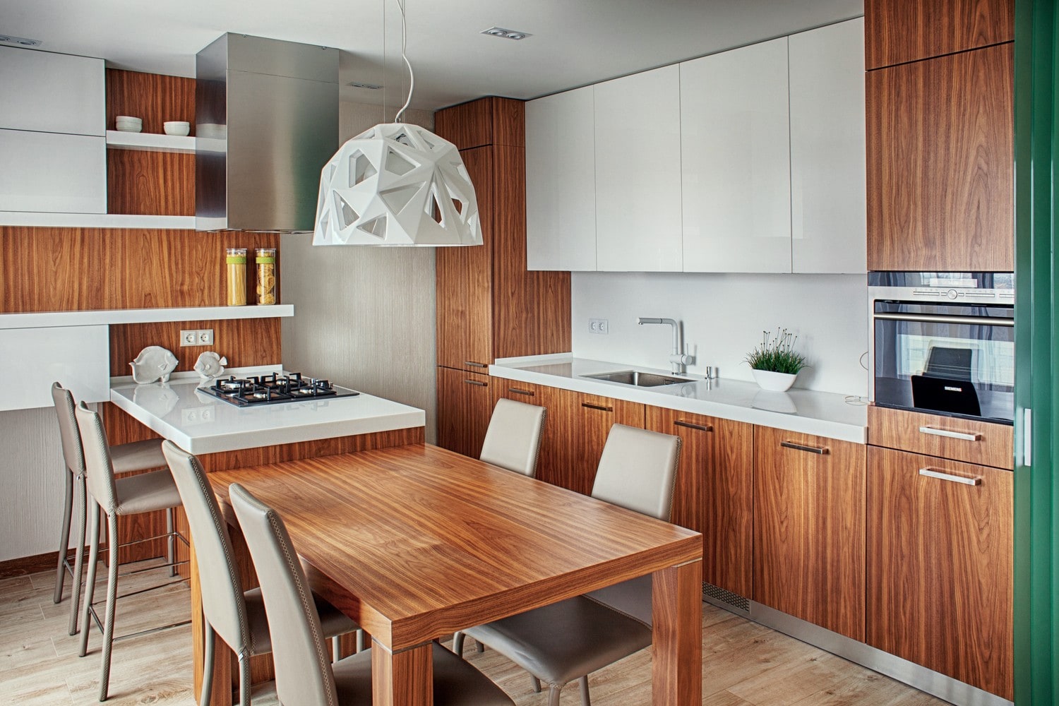 Автор А-СТУДИЯ, дизайнер АННА ИСУПОВА