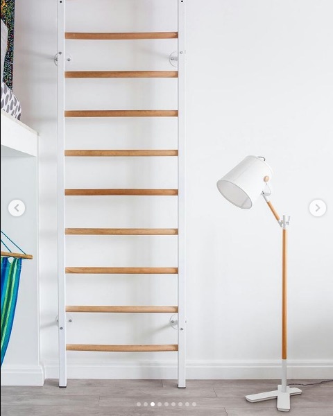 Автор А-СТУДИЯ, дизайнер АННА ИСУПОВА