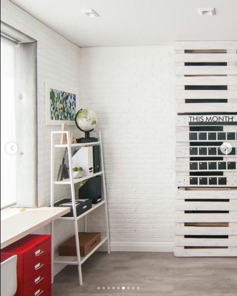 Автор А-СТУДИЯ, дизайнер АННА ИСУПОВА