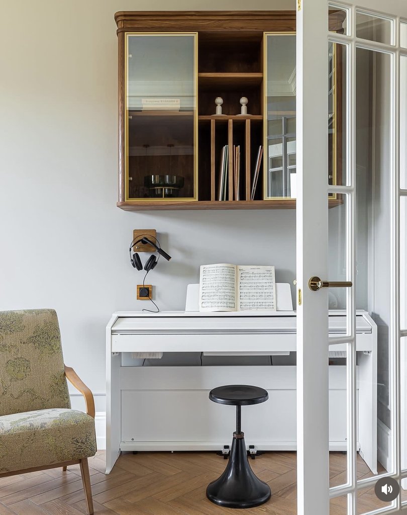 Автор А-СТУДИЯ, дизайнер АННА ИСУПОВА