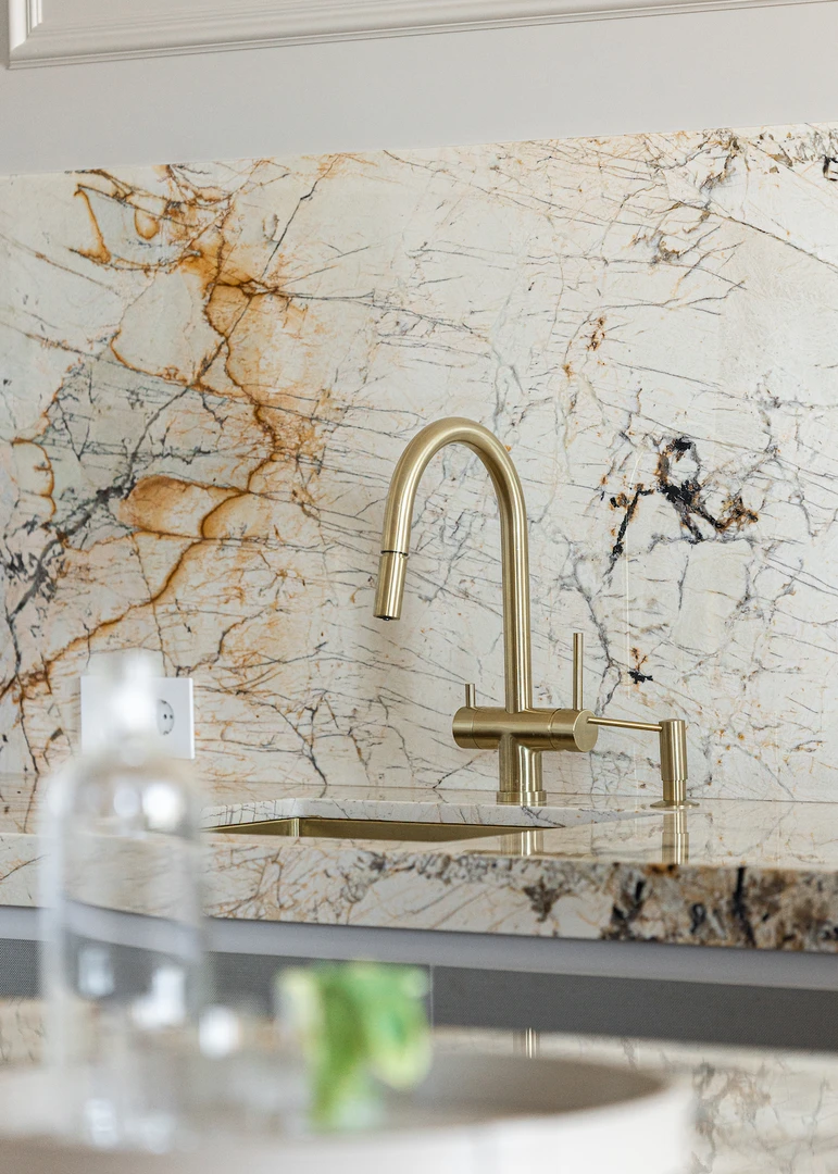 Автор А-СТУДИЯ, дизайнер АННА ИСУПОВА