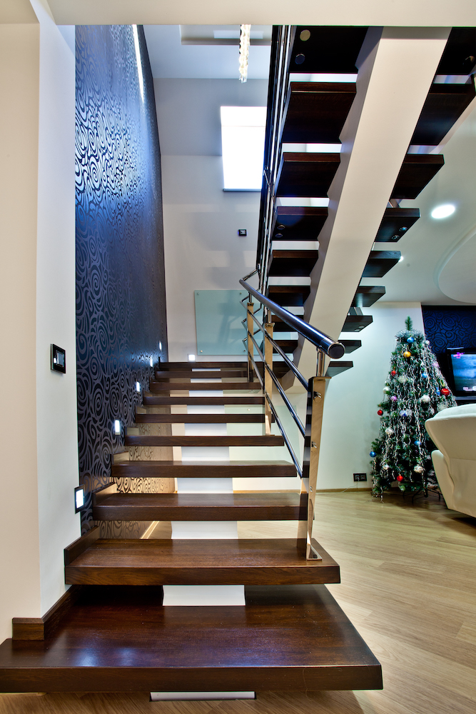 Автор дизайнер АНТОН ЛАЛЕТИН