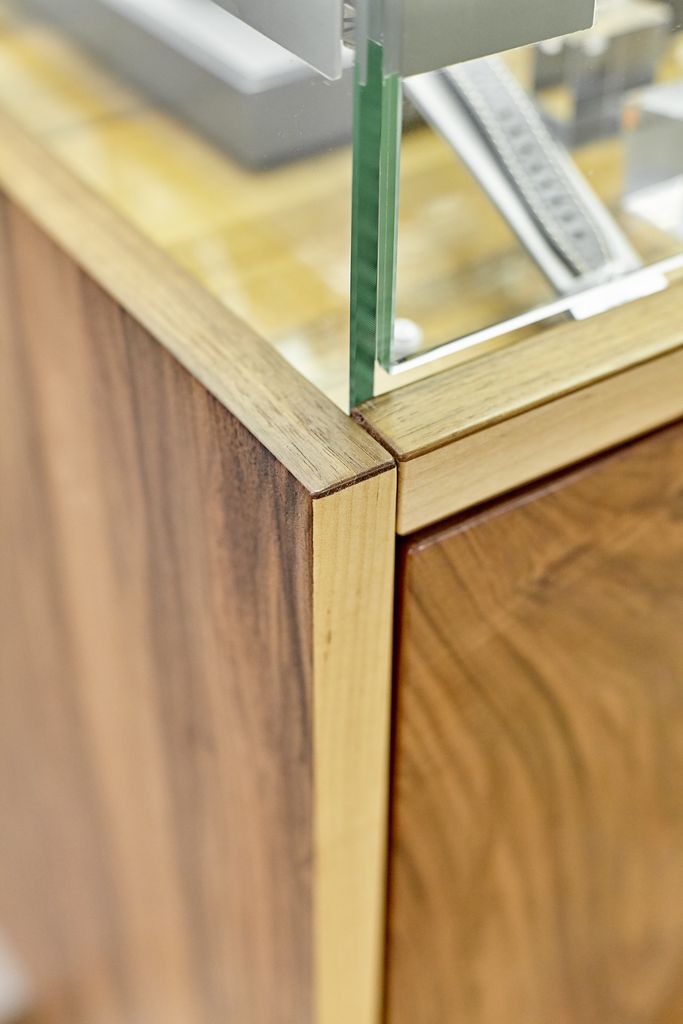 Автор дизайнер АНТОН ЛАЛЕТИН