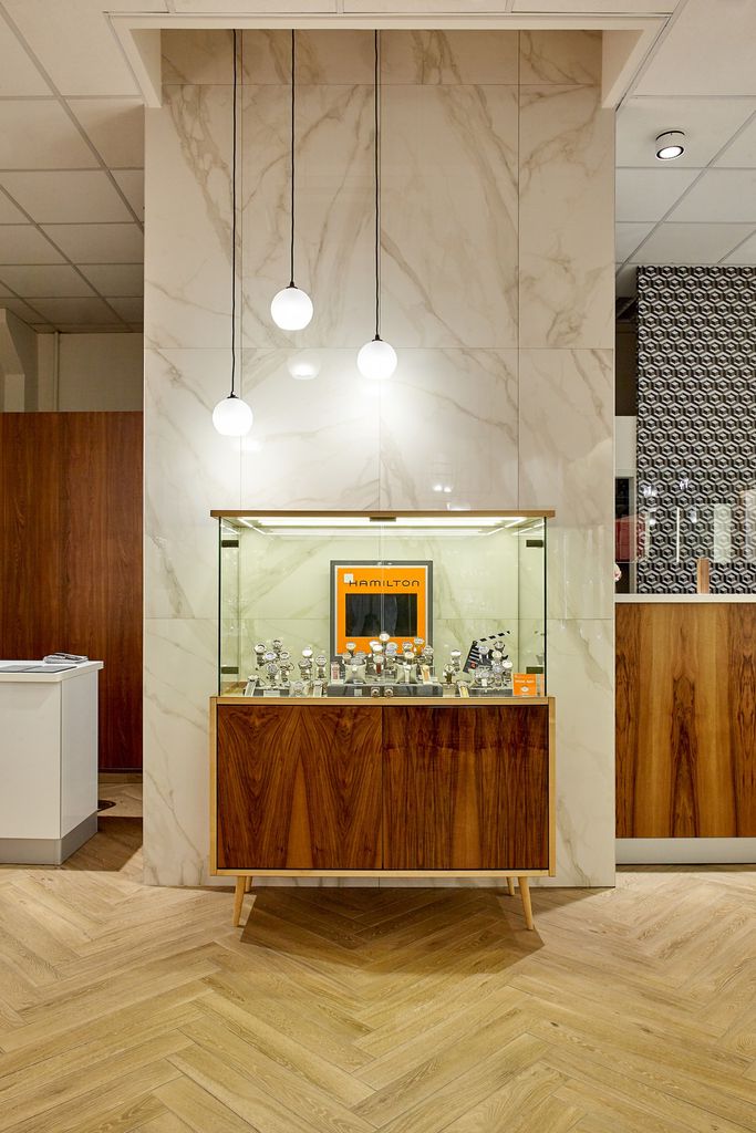 Автор дизайнер АНТОН ЛАЛЕТИН