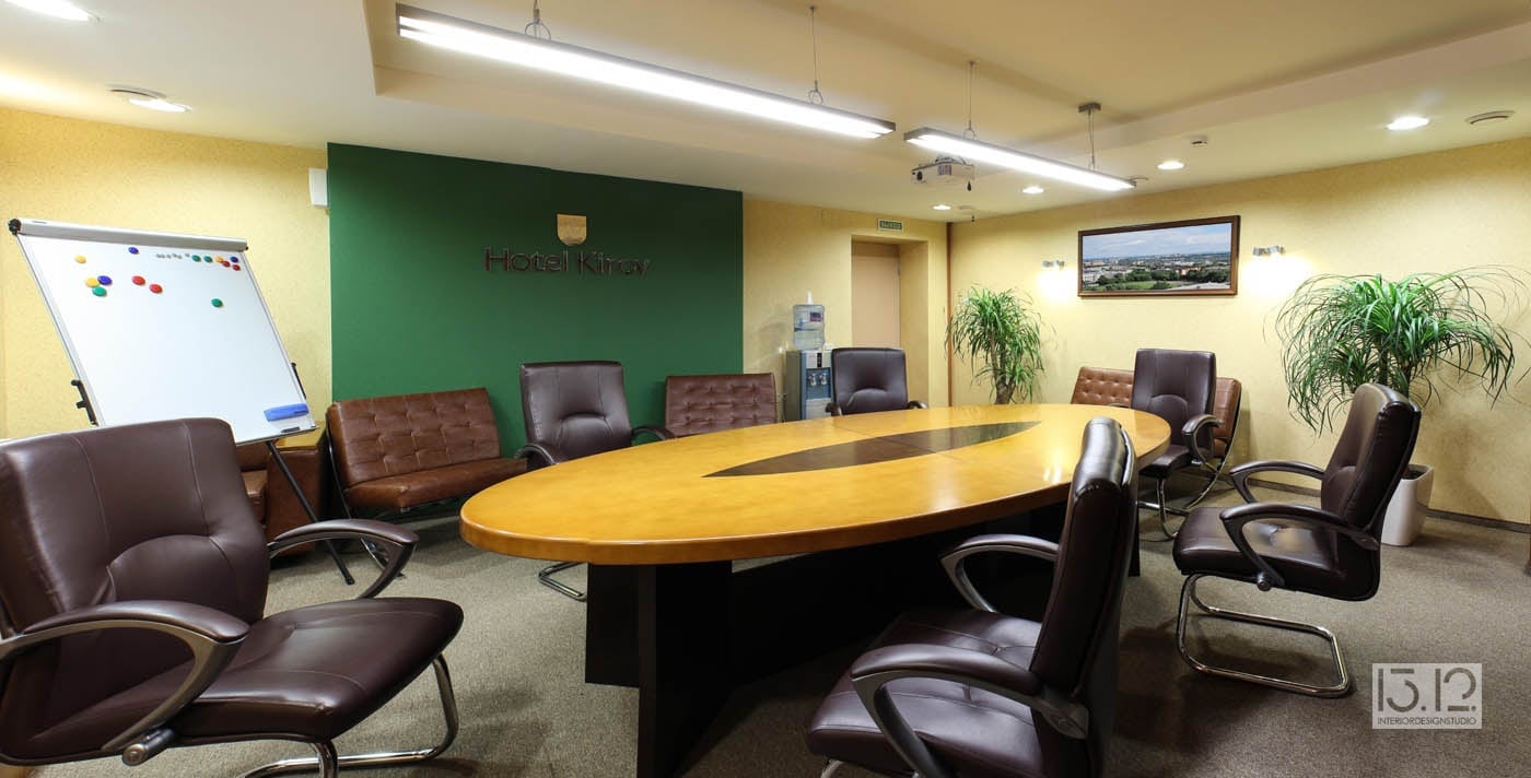 Автор дизайн-студия 13.12