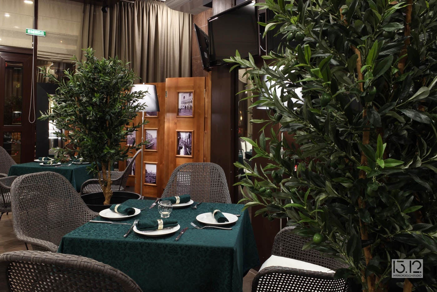 Автор дизайн-студия 13.12