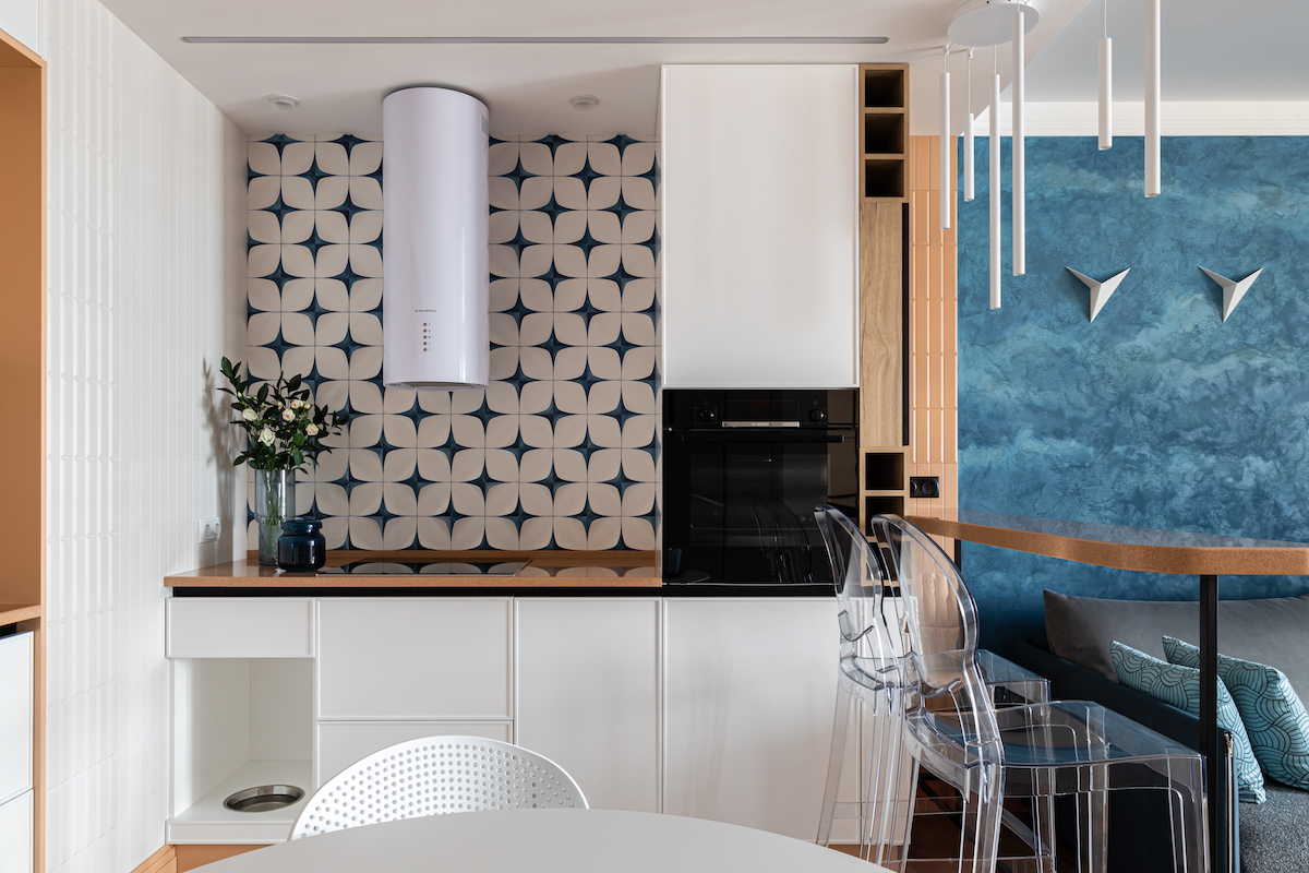 Автор дизайн-студия 13.12