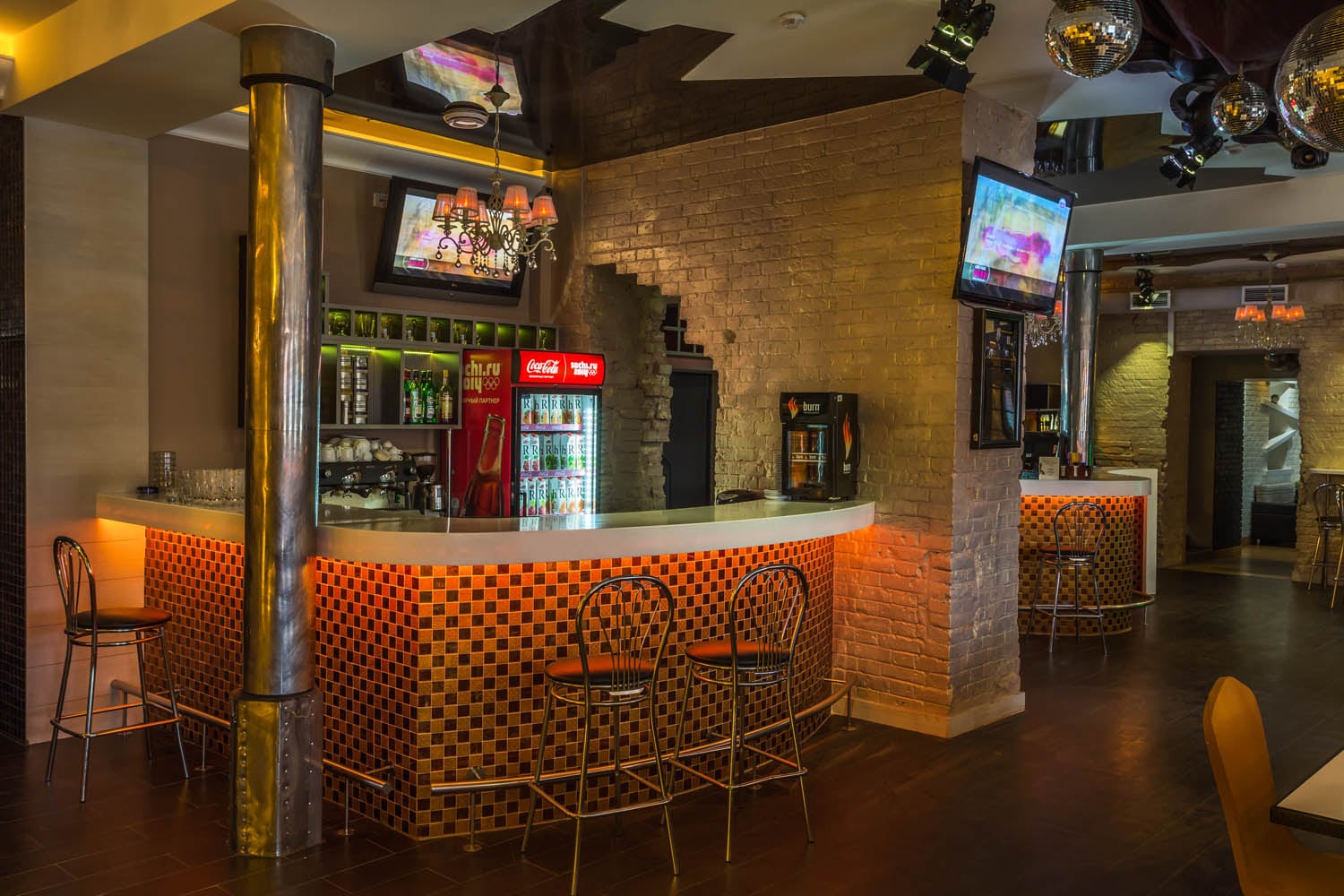 Автор дизайн-студия АТРИУМ, руководитель Олег Рожнев