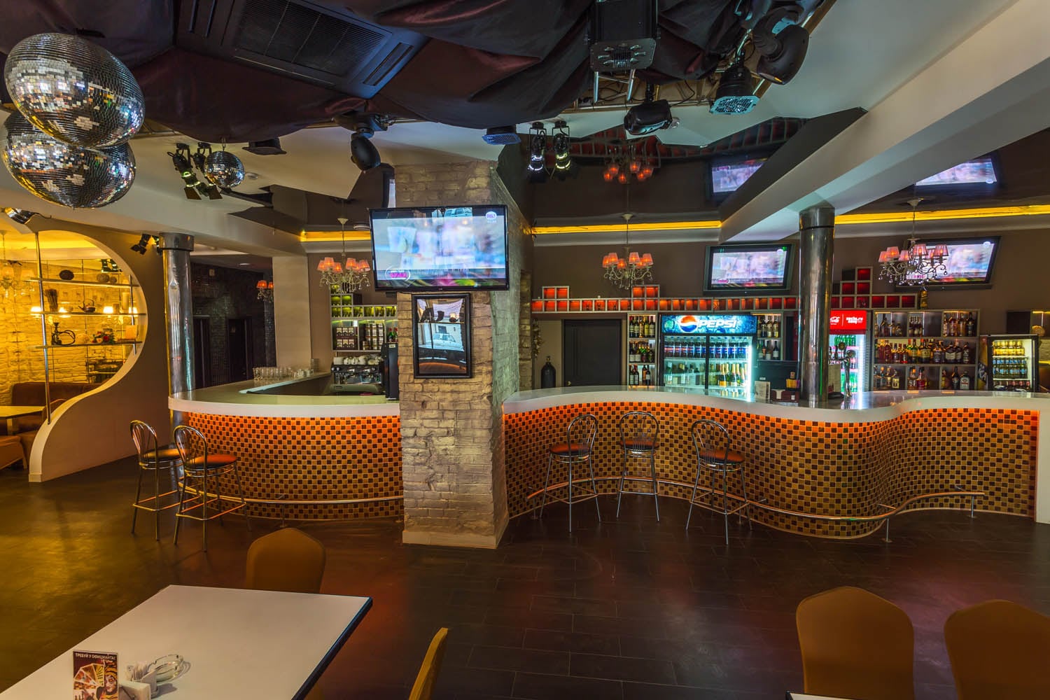 Автор дизайн-студия АТРИУМ, руководитель Олег Рожнев