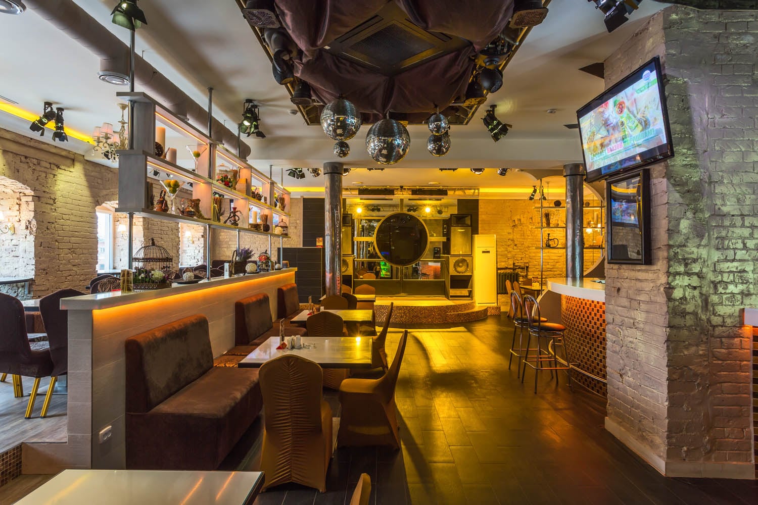 Автор дизайн-студия АТРИУМ, руководитель Олег Рожнев