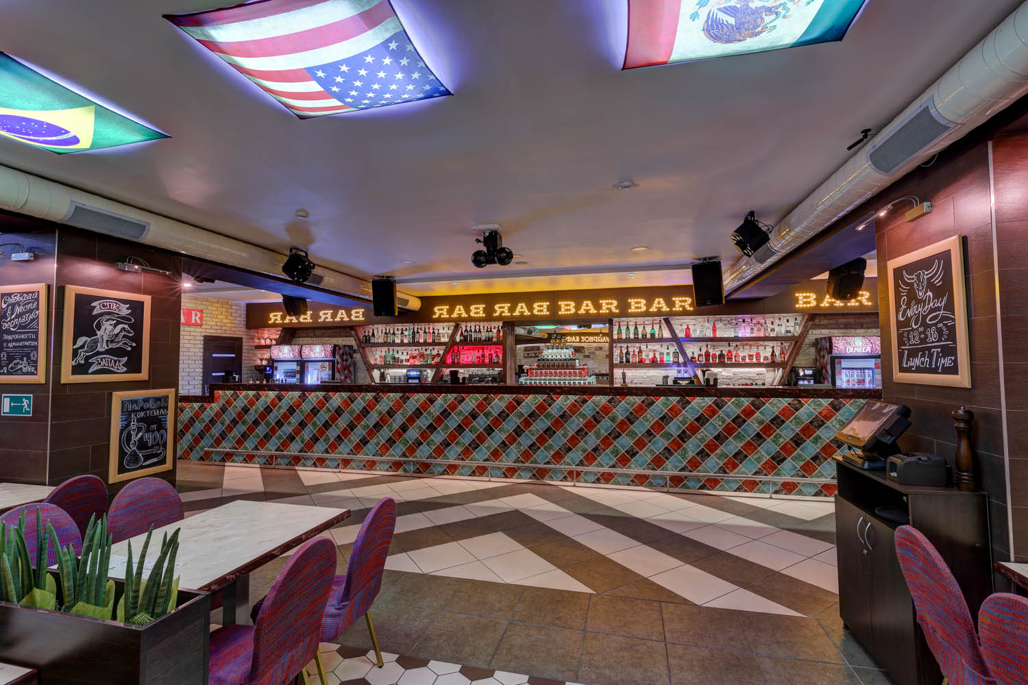 Автор дизайн-студия АТРИУМ, руководитель Олег Рожнев