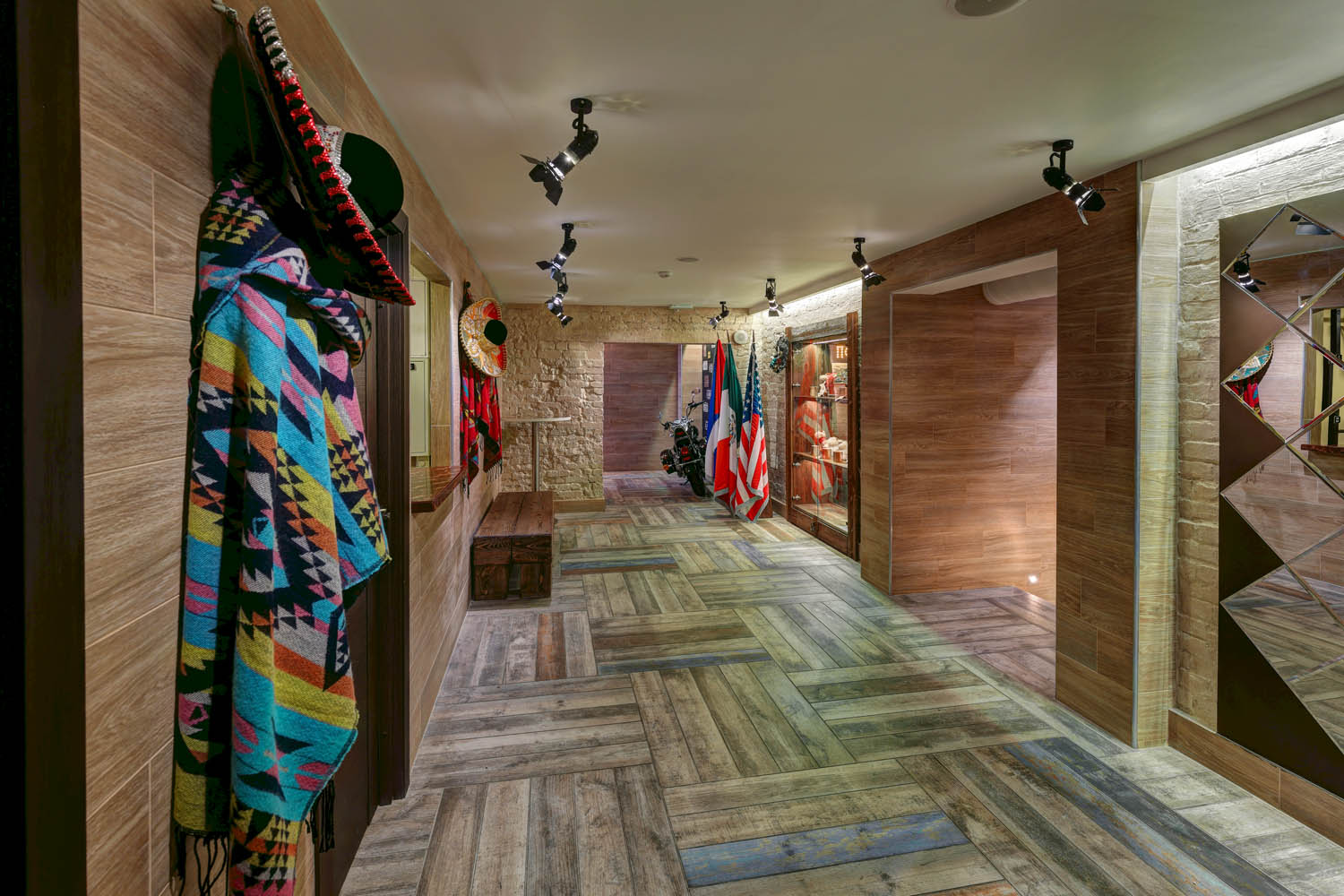 Автор дизайн-студия АТРИУМ, руководитель Олег Рожнев