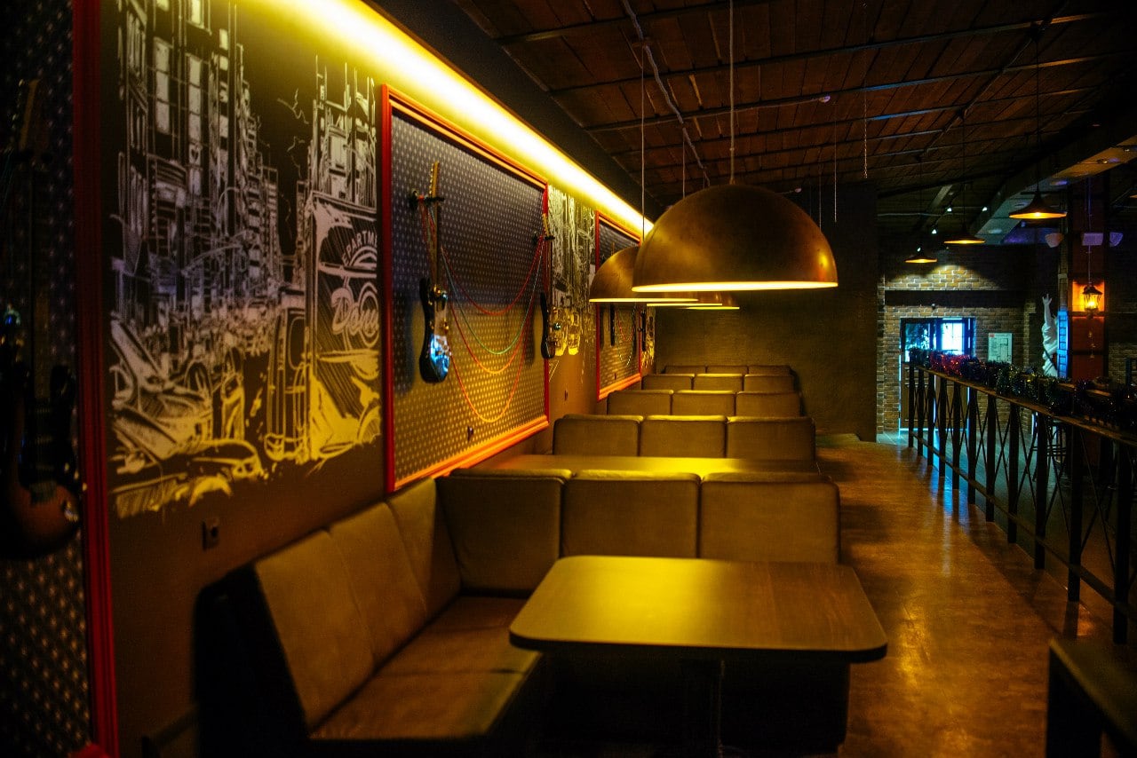 Автор дизайн-студия АТРИУМ, руководитель Олег Рожнев