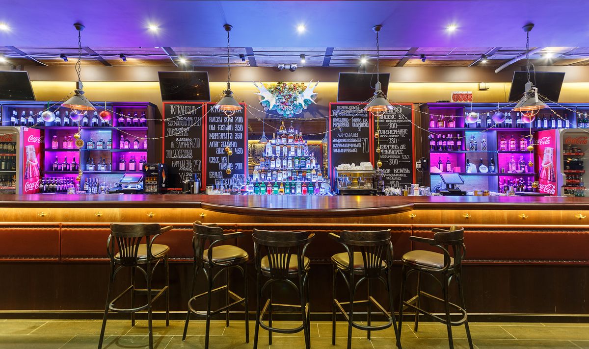 Автор дизайн-студия АТРИУМ, руководитель Олег Рожнев