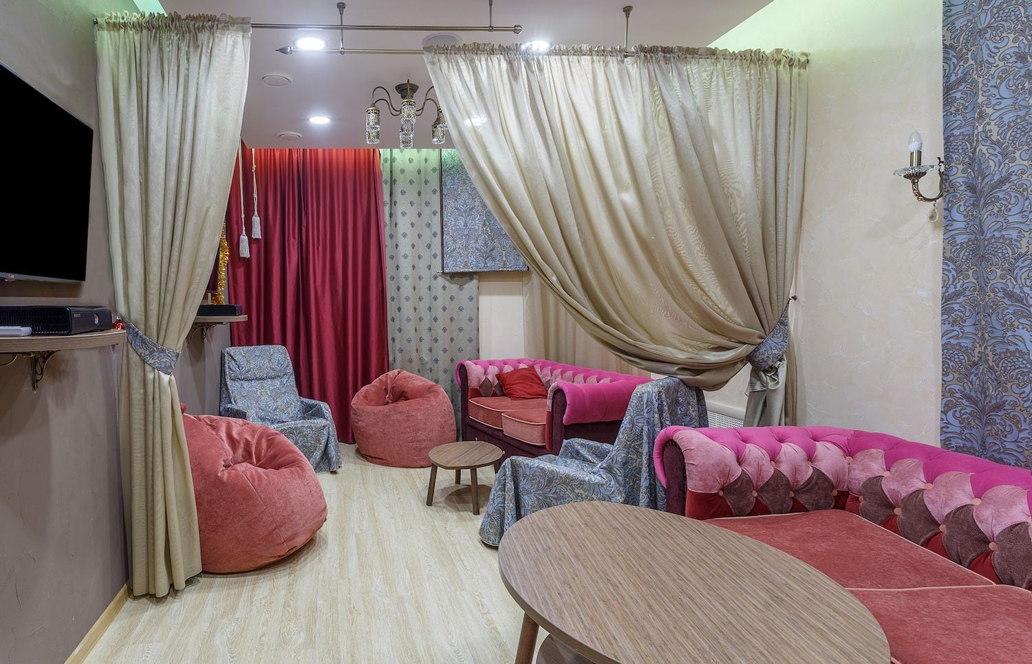 Автор дизайн-студия АТРИУМ, руководитель Олег Рожнев