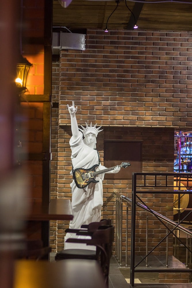 Автор дизайн-студия АТРИУМ, руководитель Олег Рожнев