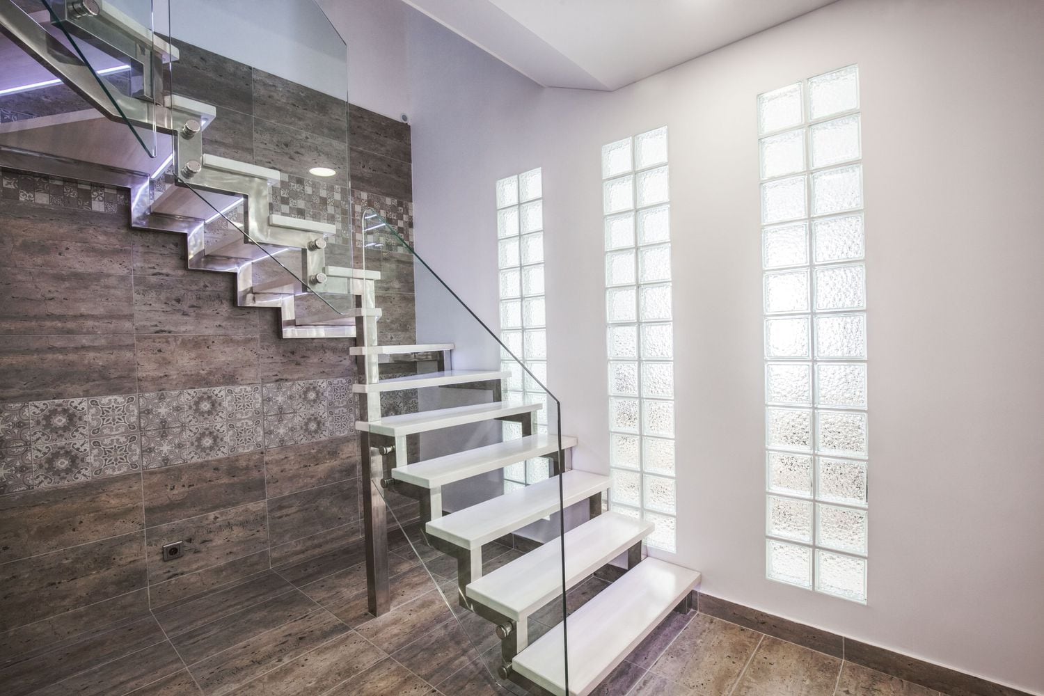 Автор дизайн-студия АТРИУМ, руководитель Олег Рожнев