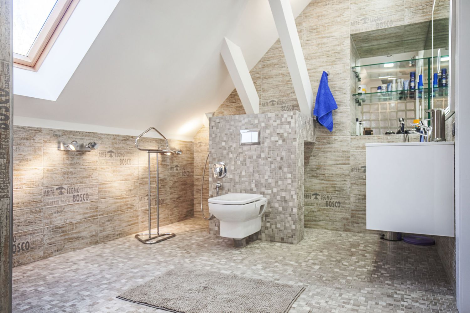 Автор дизайн-студия АТРИУМ, руководитель Олег Рожнев