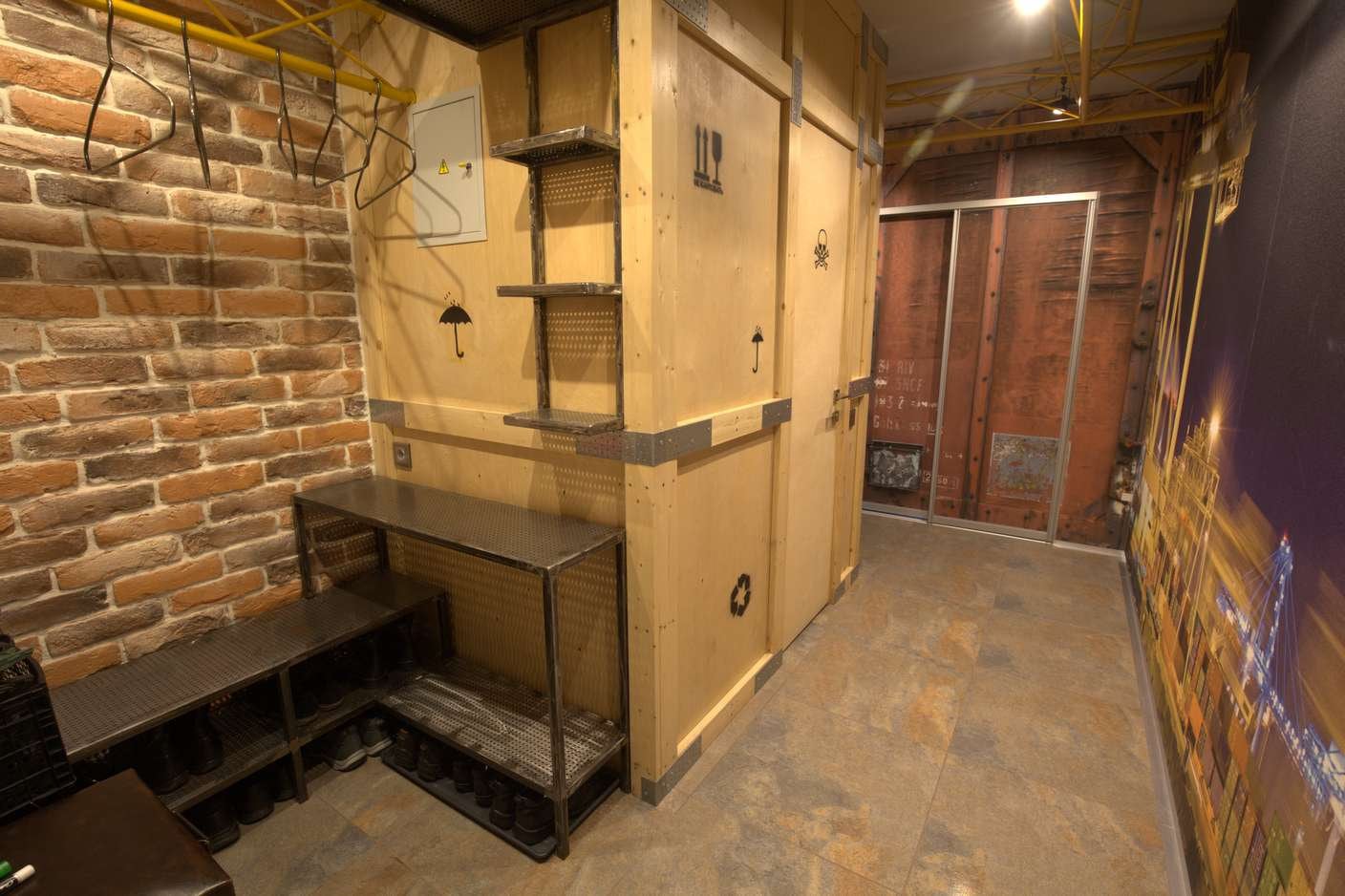 Автор дизайн-студия АТРИУМ, руководитель Олег Рожнев