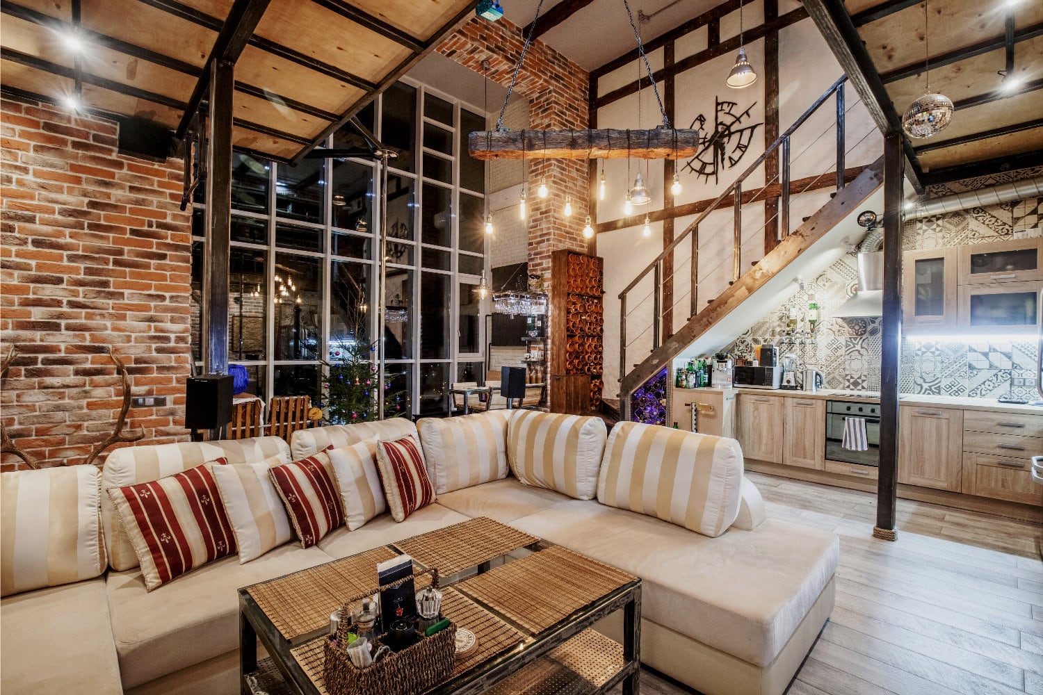 Автор дизайн-студия АТРИУМ, руководитель Олег Рожнев