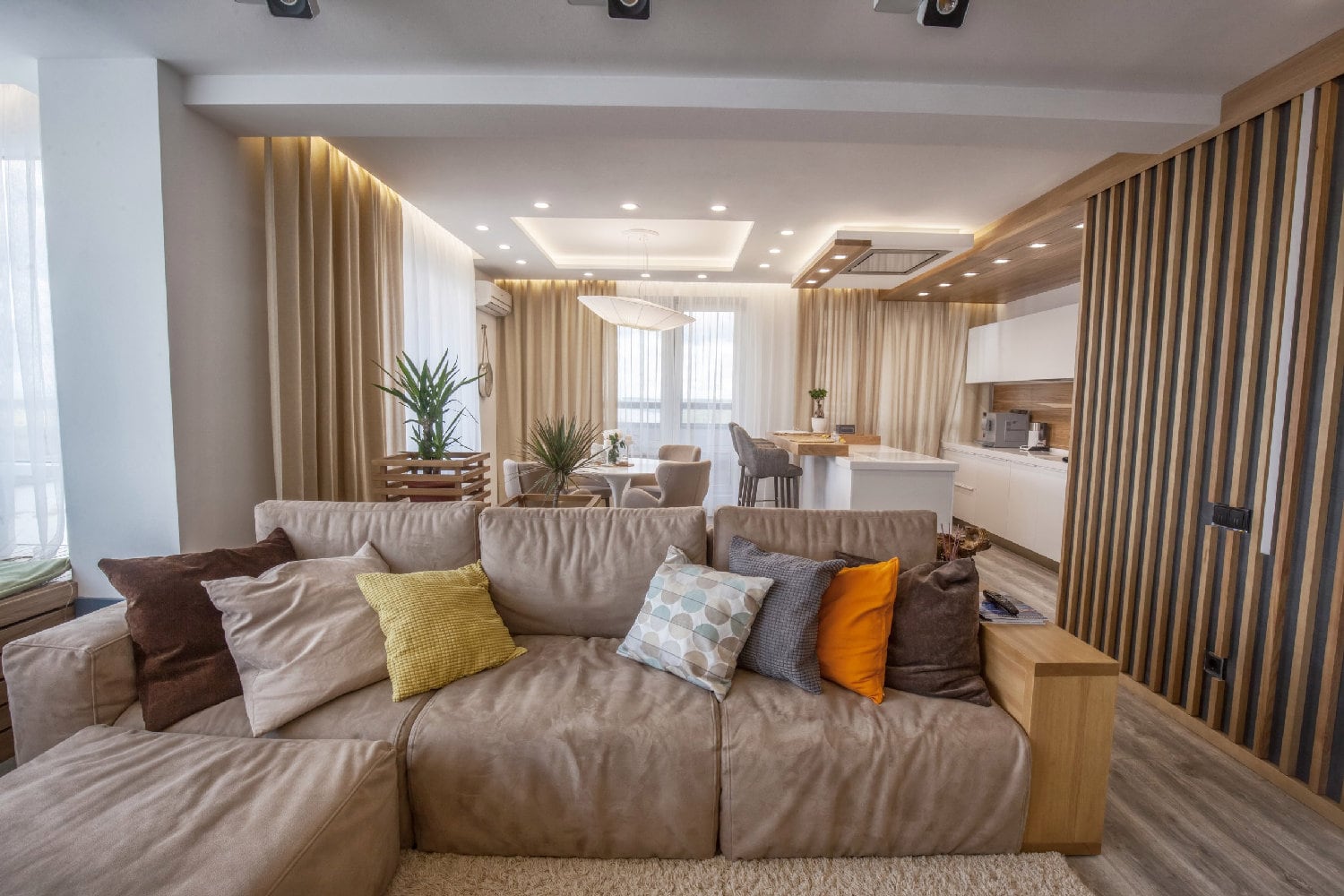 Автор дизайн-студия АТРИУМ, руководитель Олег Рожнев