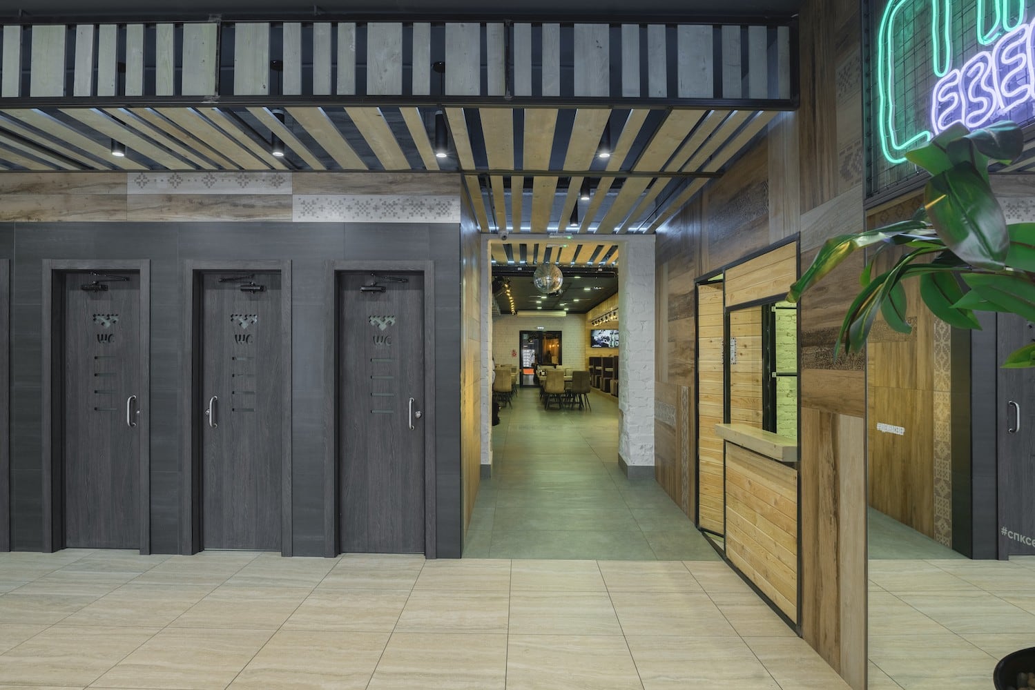 Автор дизайн-студия АТРИУМ, руководитель Олег Рожнев