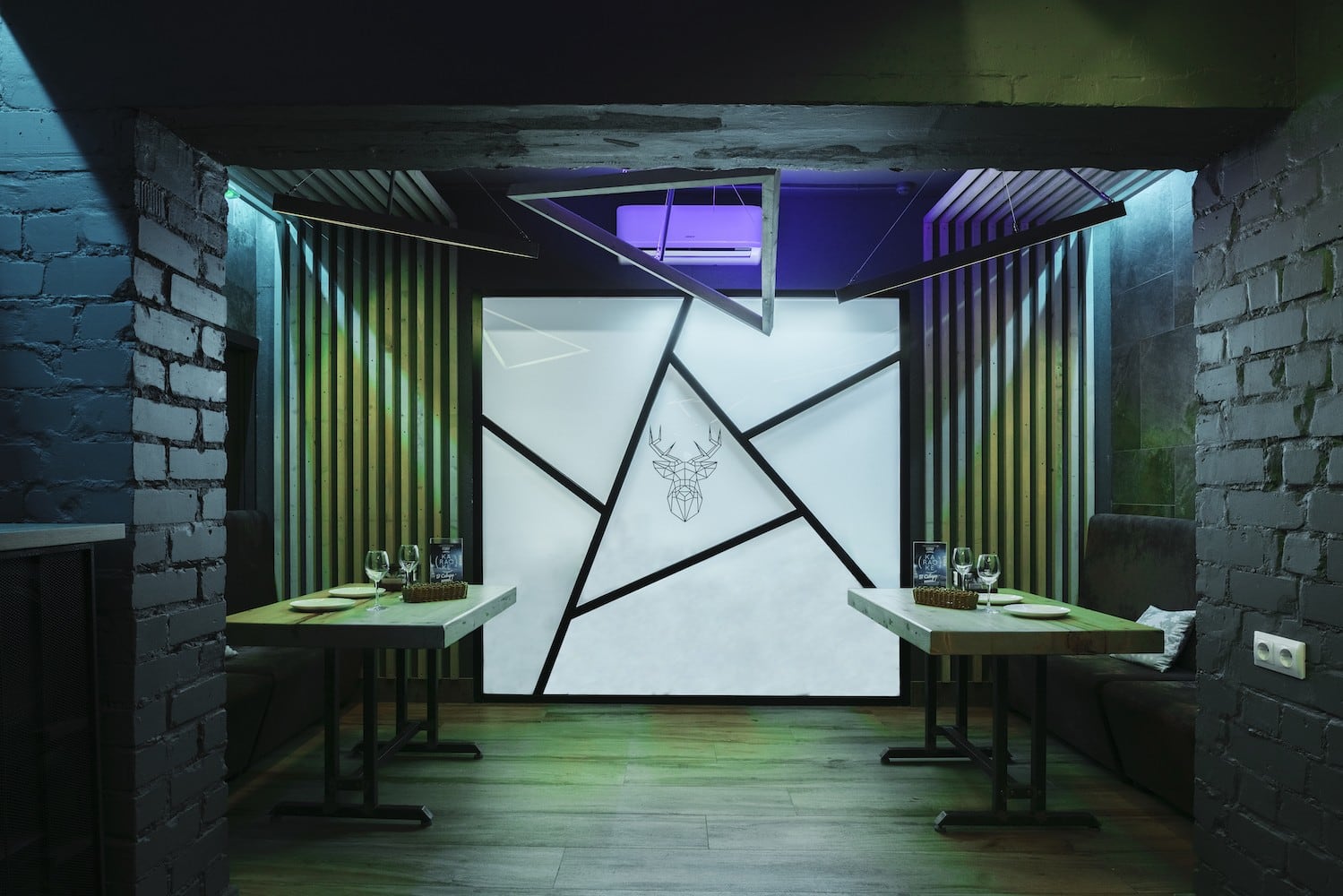 Автор дизайн-студия АТРИУМ, руководитель Олег Рожнев