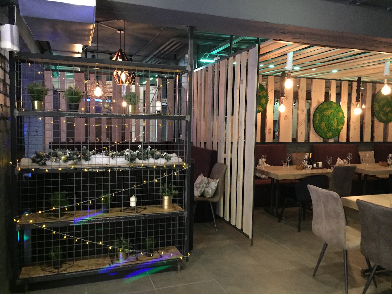 Автор дизайн-студия АТРИУМ, руководитель Олег Рожнев