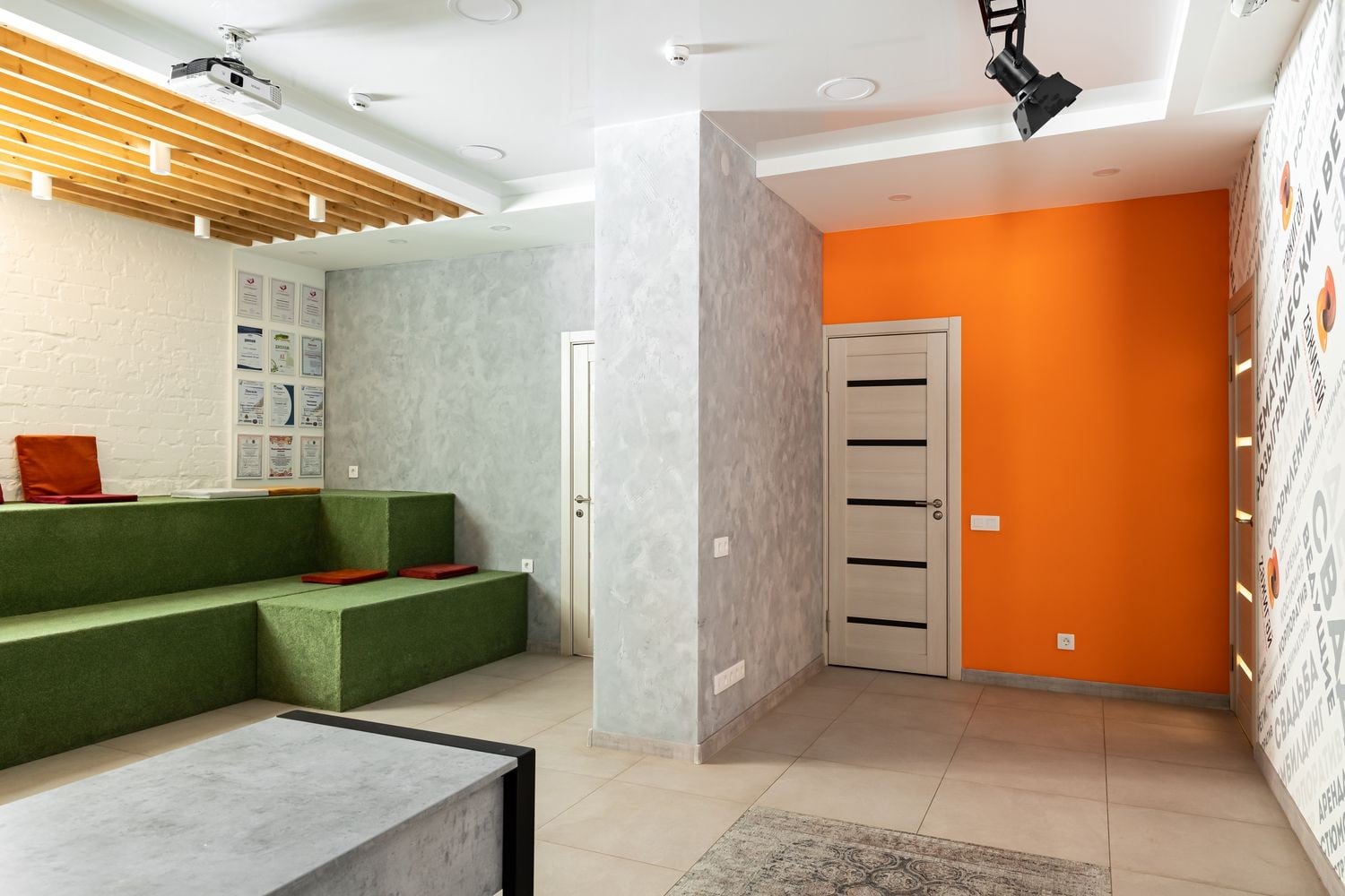 Автор дизайн-студия АТРИУМ, руководитель Олег Рожнев