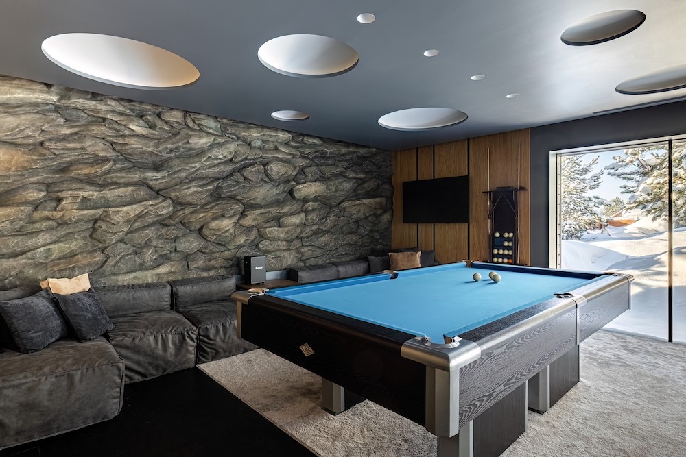 Автор дизайн-студия АТРИУМ, руководитель Олег Рожнев