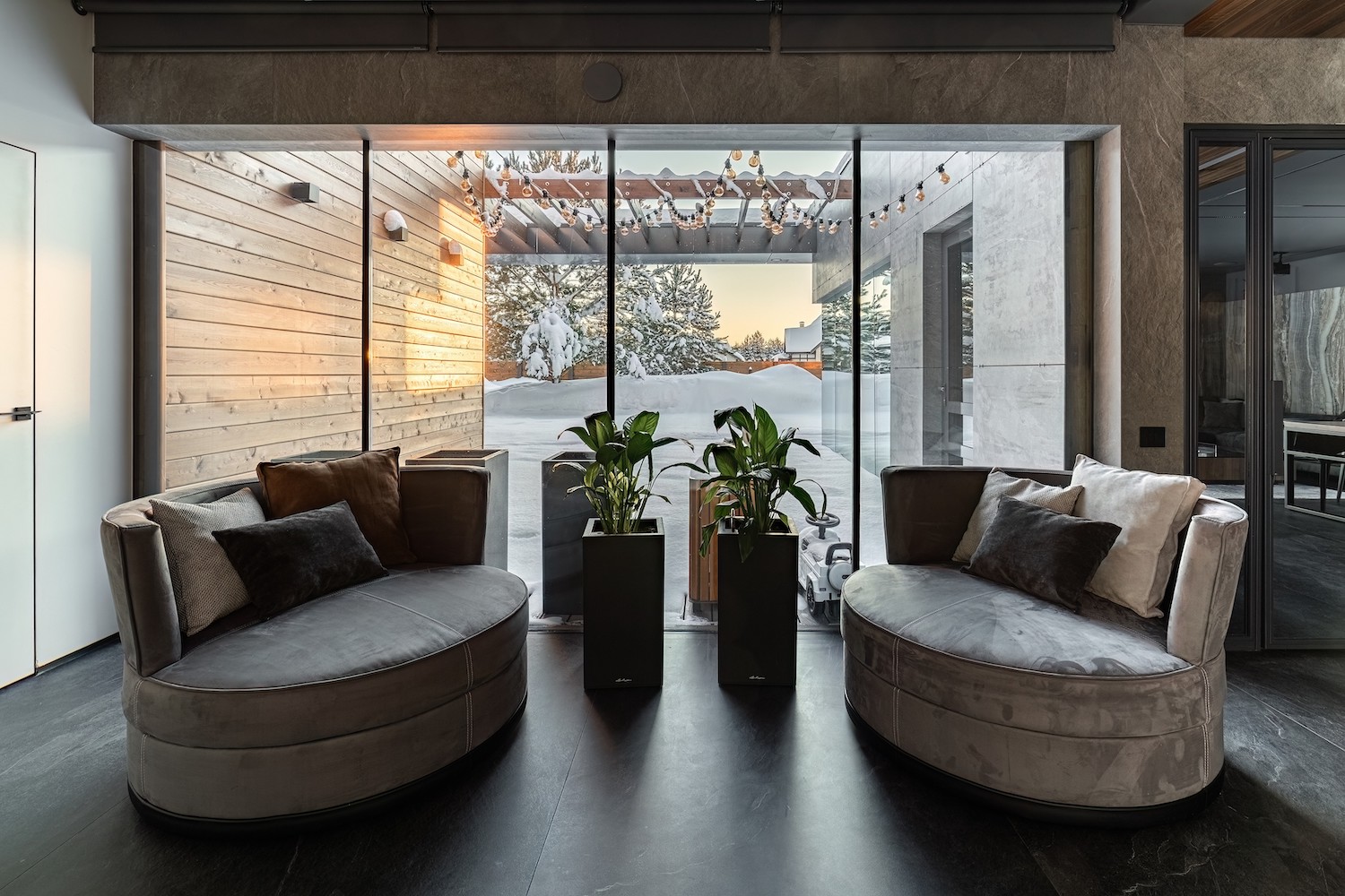 Автор дизайн-студия АТРИУМ, руководитель Олег Рожнев