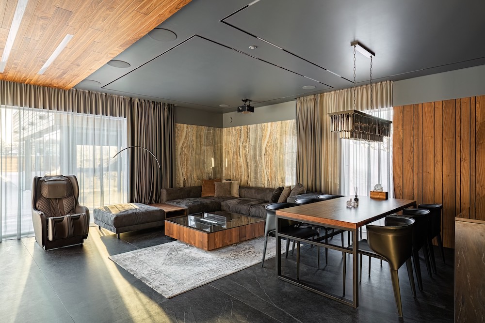 Автор дизайн-студия АТРИУМ, руководитель Олег Рожнев