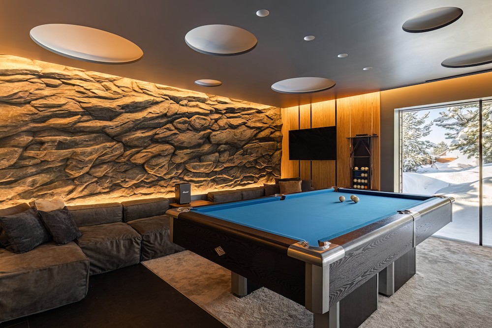 Автор дизайн-студия АТРИУМ, руководитель Олег Рожнев