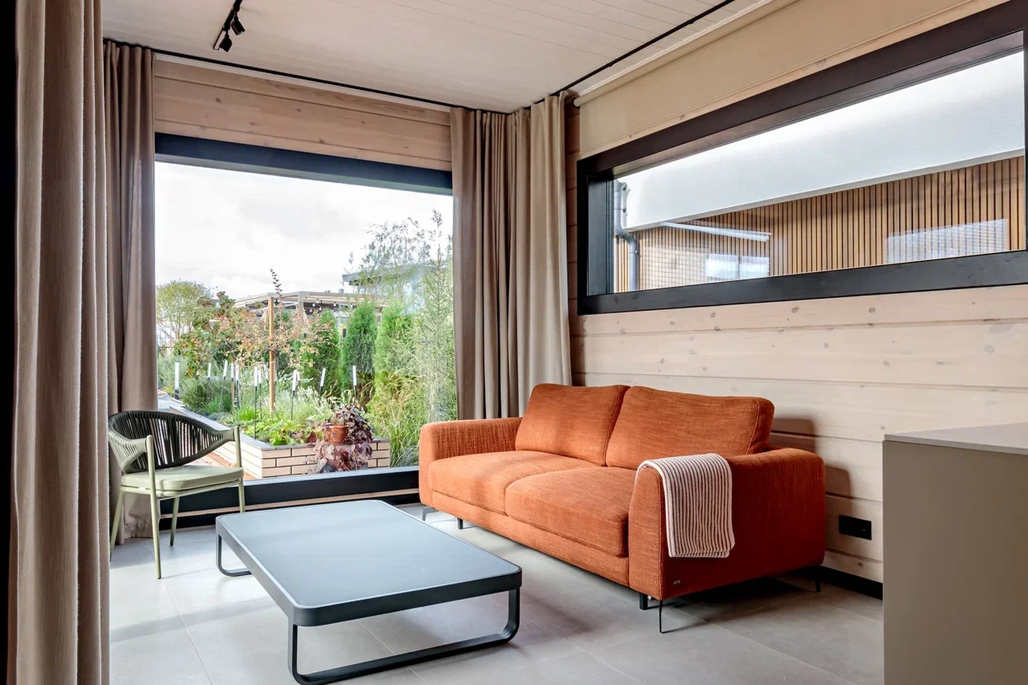 Автор дизайн-студия 5 ЗВЕЗД, руководитель Ольга Трегубова