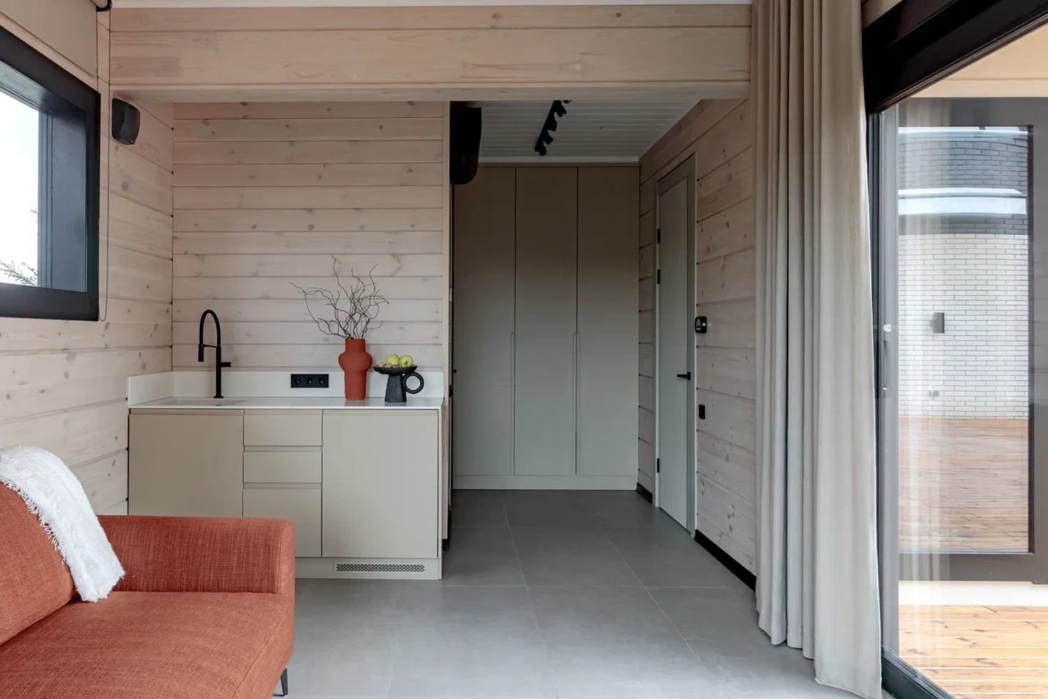 Автор дизайн-студия 5 ЗВЕЗД, руководитель Ольга Трегубова