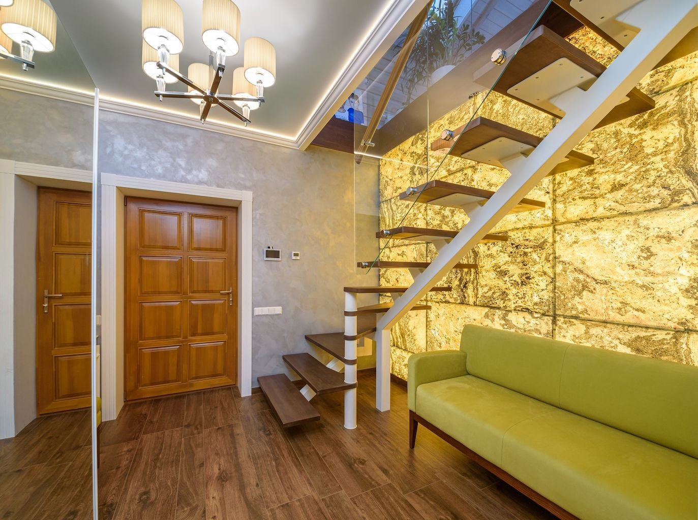 Автор дизайнер АНДРЕЙ КРУТИХИН