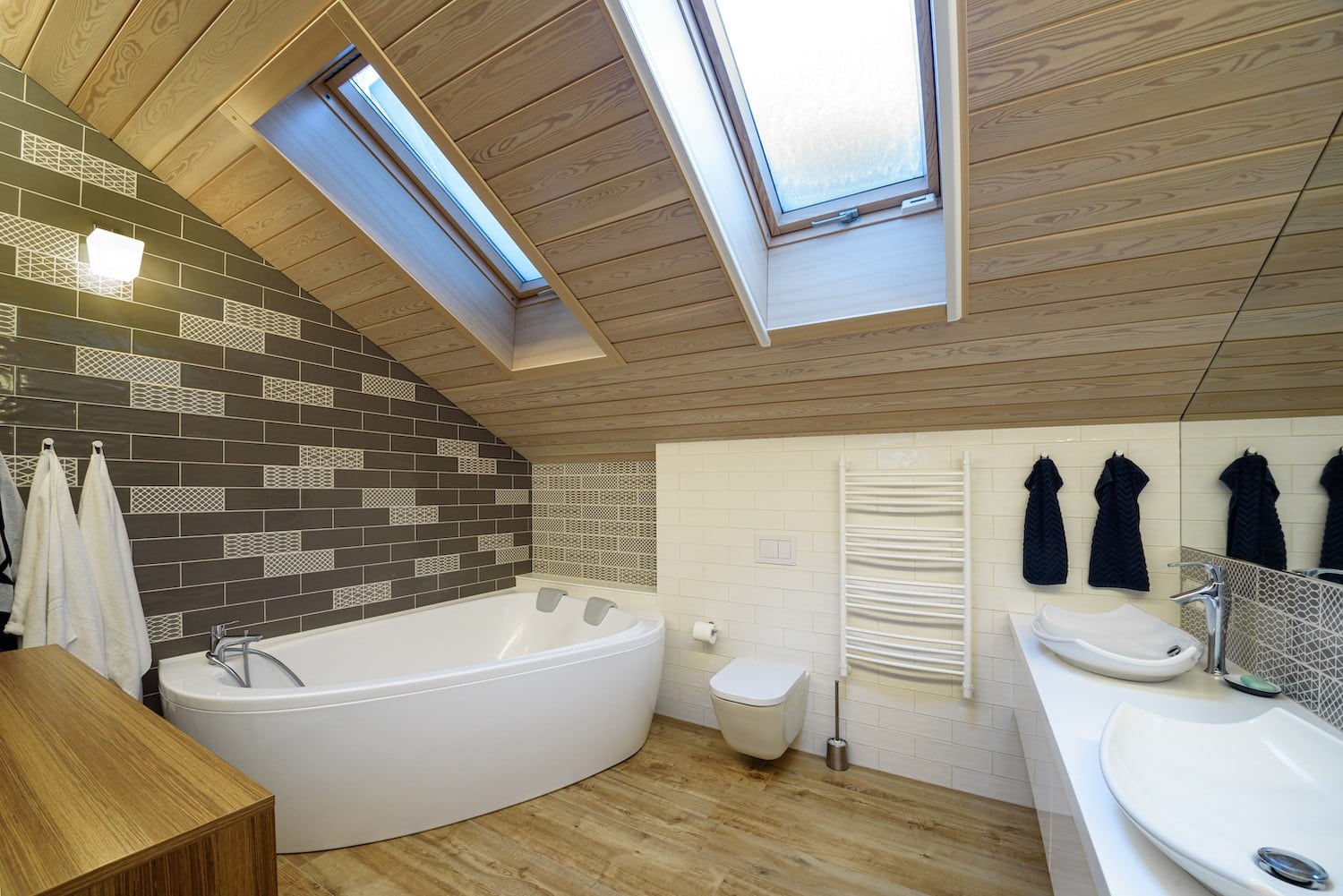 Автор дизайнер АНДРЕЙ КРУТИХИН