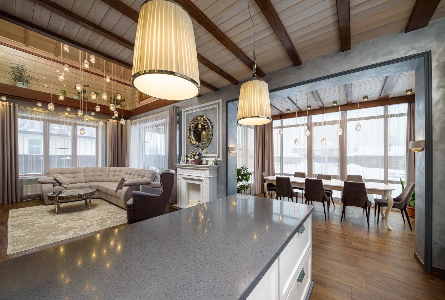 Автор дизайнер АНДРЕЙ КРУТИХИН