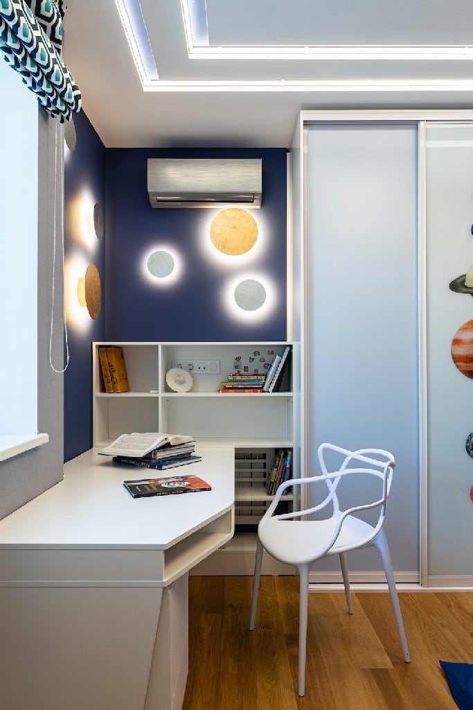 Автор дизайнер АНДРЕЙ КРУТИХИН