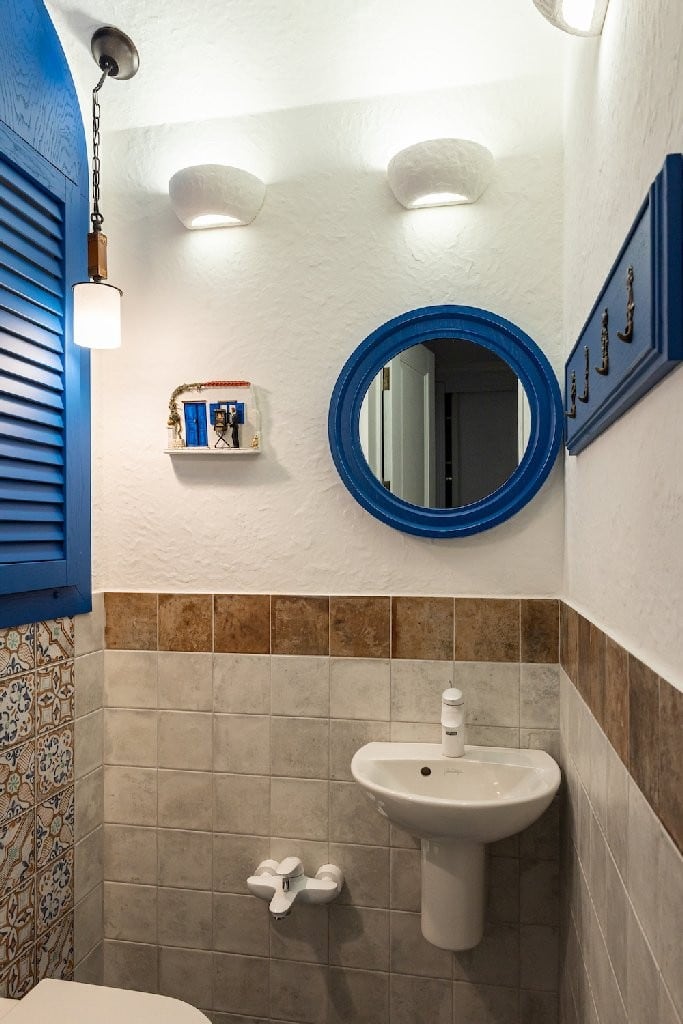 Автор дизайнер АНДРЕЙ КРУТИХИН