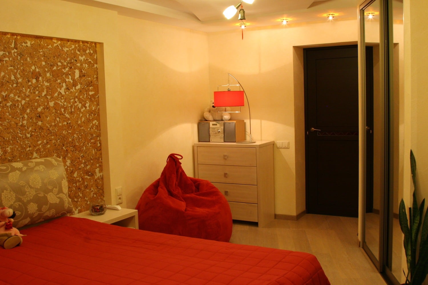 Автор дизайнер ЕКАТЕРИНА КОМАЛДЫНОВА