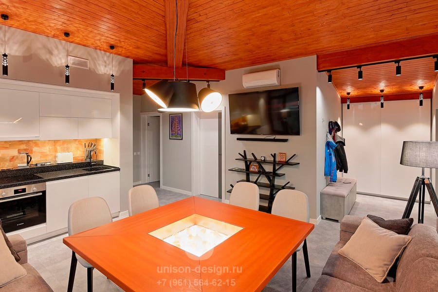 Автор компания UNISON