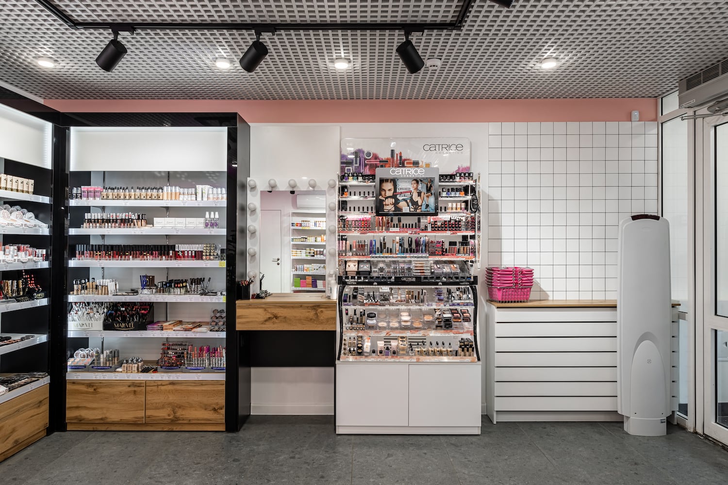 Автор дизайн-студия design_s_izyum, дизайнер КСЕНИЯ ОГОРОДНИКОВА