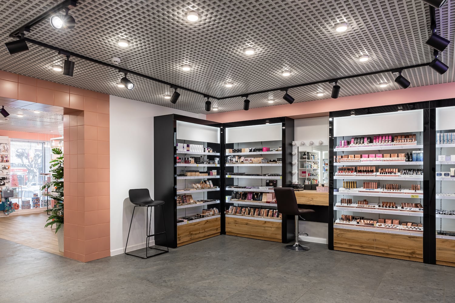 Автор дизайн-студия design_s_izyum, дизайнер КСЕНИЯ ОГОРОДНИКОВА