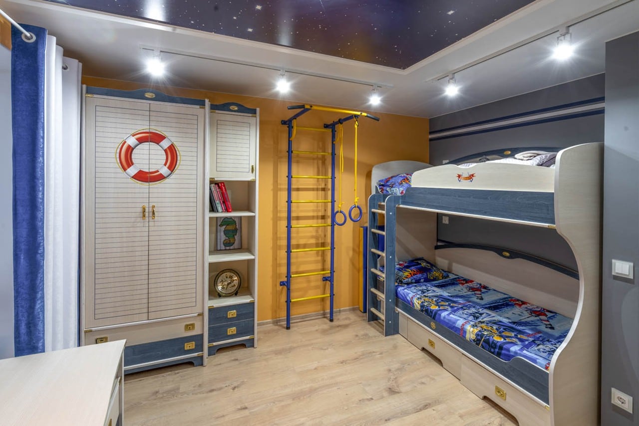 Автор дизайнер ЛАРИСА БОВЫКИНА