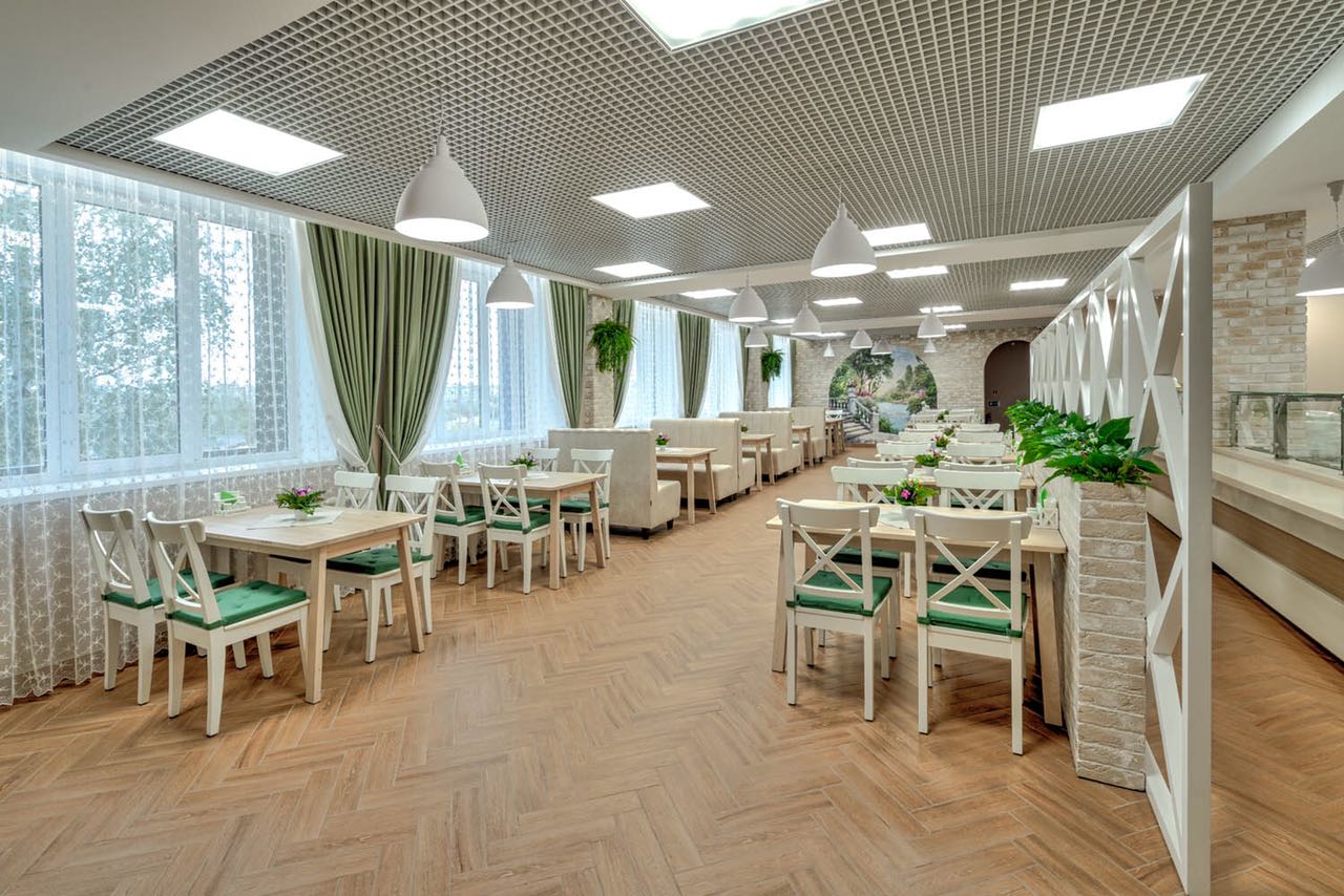 Автор дизайнер ЛАРИСА БОВЫКИНА