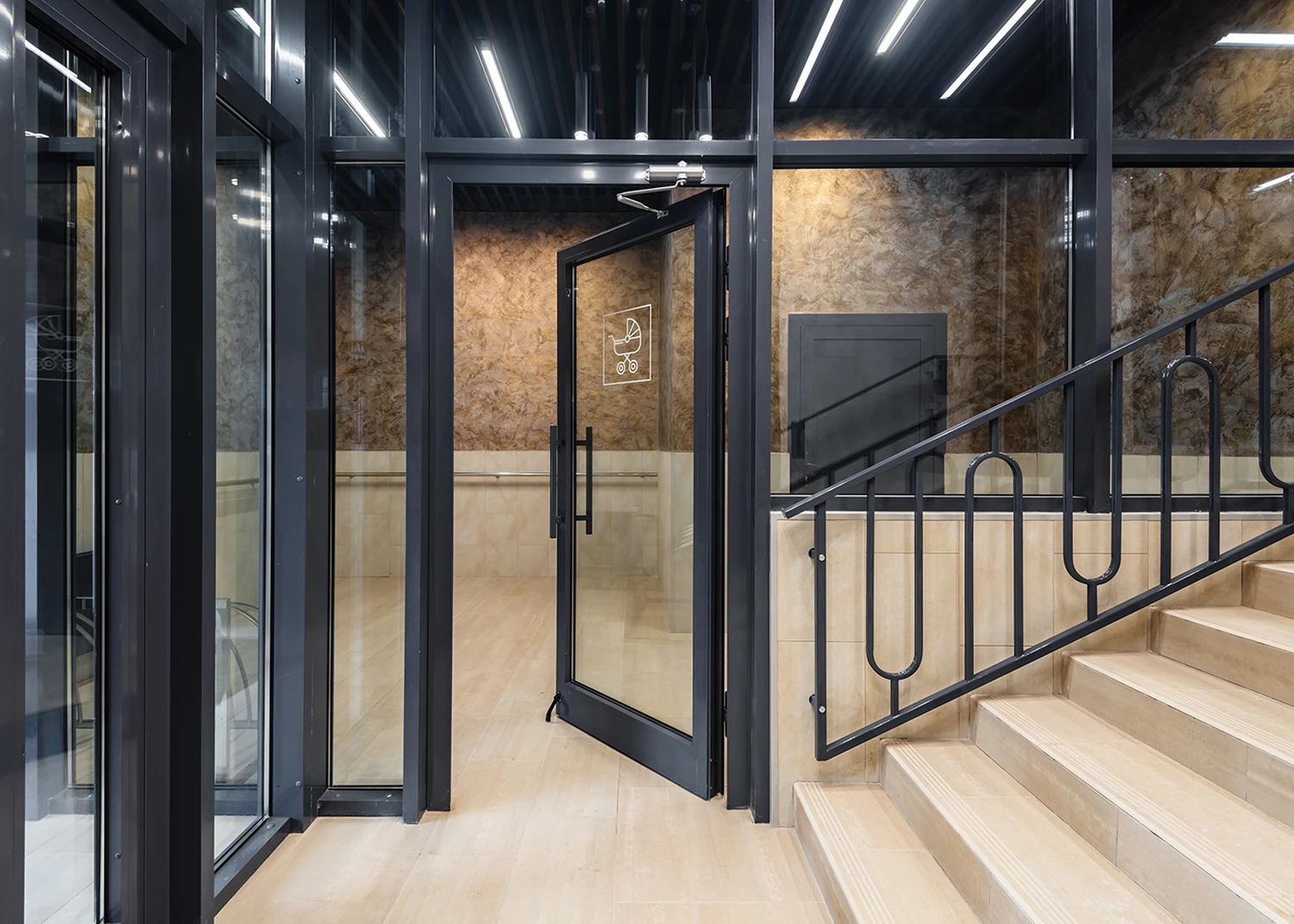 Автор дизайнер МАКСИМ ПРОНЬКИН